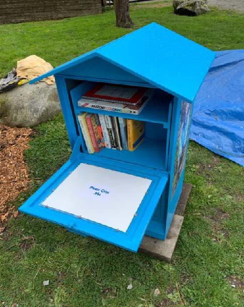 Little lending library